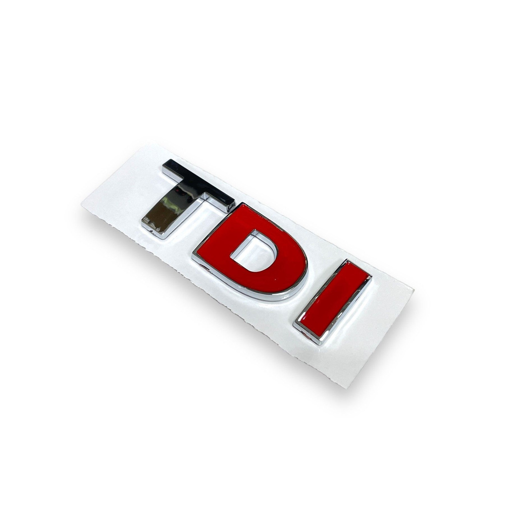 Шильдик универсальный "TDI" на багажник красный хром (длина 7.5см)  #1