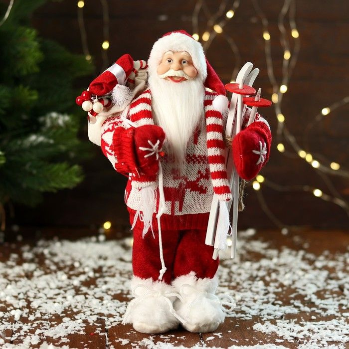 Декоративная кукла Зимнее волшебство "Дед Мороз", в вязаном костюме, с лыжами и мешком, 30 см  #1