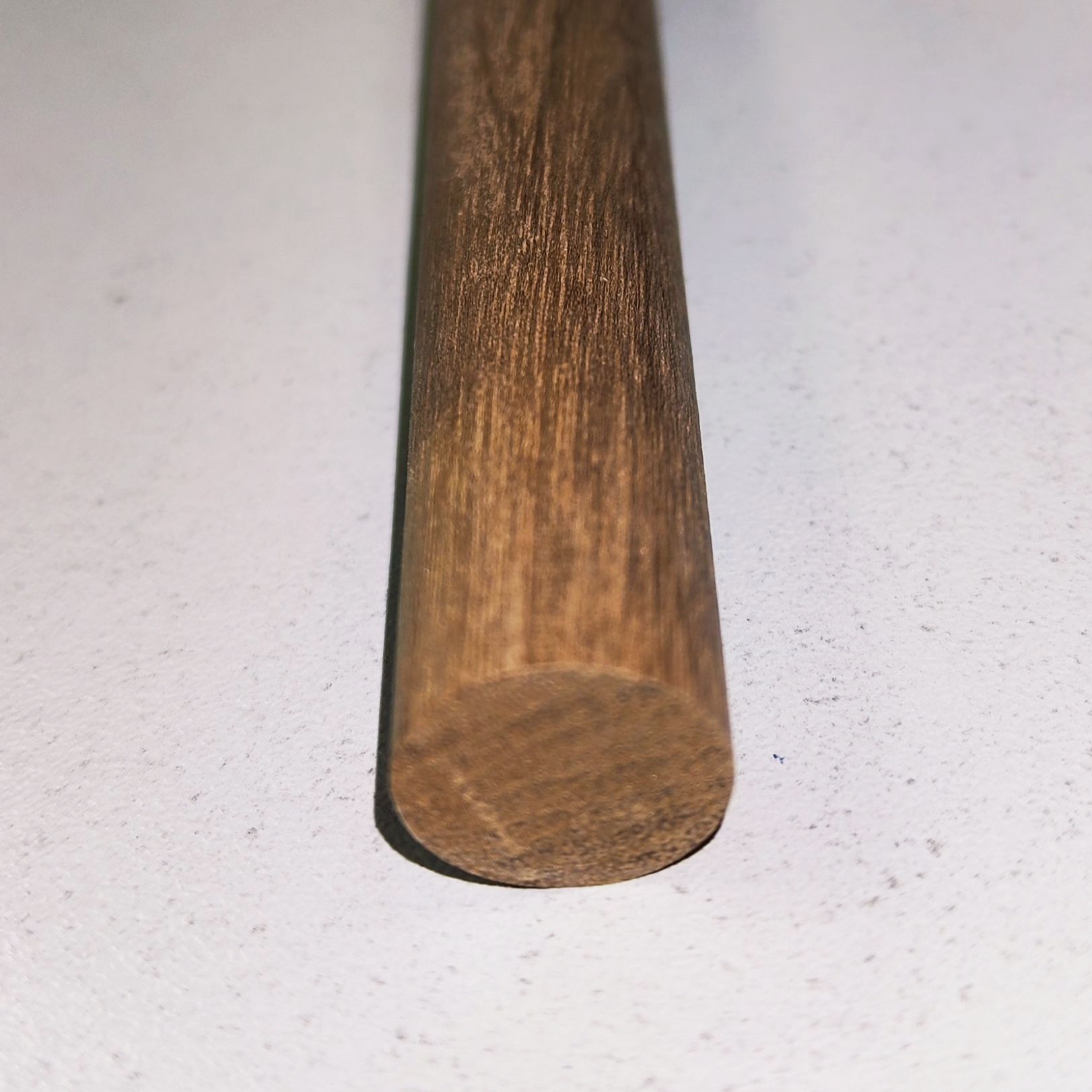 Круглаязаготовкадиаметром14мм,темныйорех,материалдлямоделирования,Италия