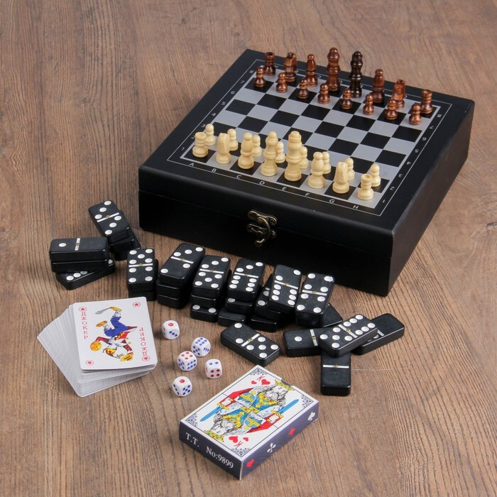 Набор 4 в 1: шахматы, домино, 2 колоды карт, 25 х 25 см #1