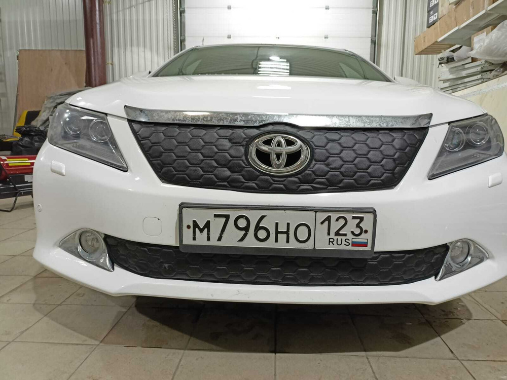 Утеплитель радиатора и бампера для Toyota Camry Тойота Камри XV50 (2011 -2014 VII)  #1