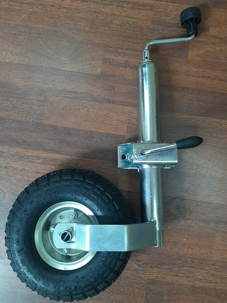 Кронштейн крепежный (опорное колесо) с хомутом с пневмошиной для легкового прицепа  #1