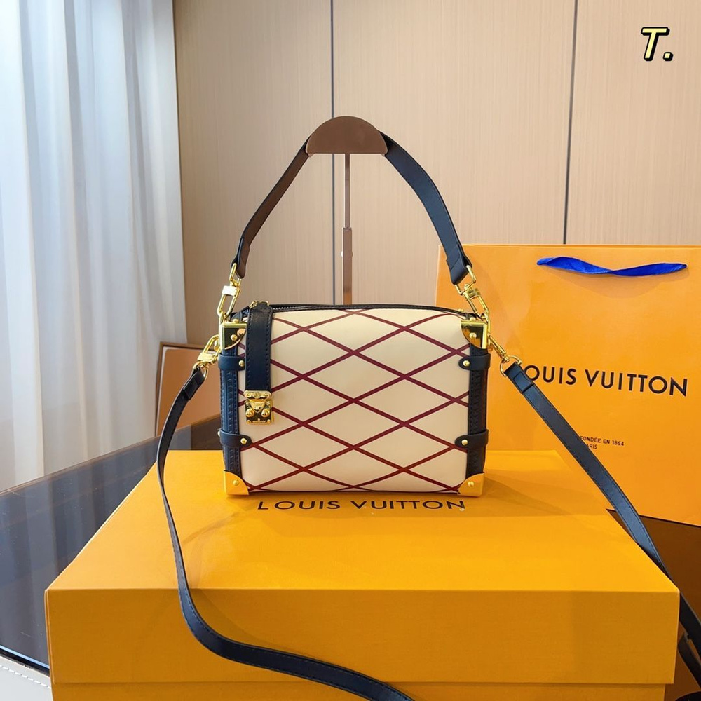 Louis Vuitton Сумка на плечо #1