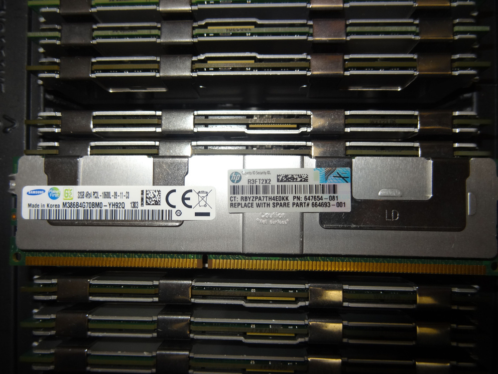 OEM Оперативная память Серверная память DDR3 32GB 1333Mhz ECC REG Samsung 4Rx4 PC3L-10600L 1.35v M386B4G70BM0-YH92Q #1