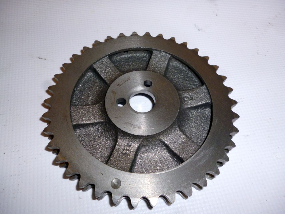 Звездочка р/вала ВАЗ 2101-07, 21213 1 ряд. большая, чугун, облегченная ...