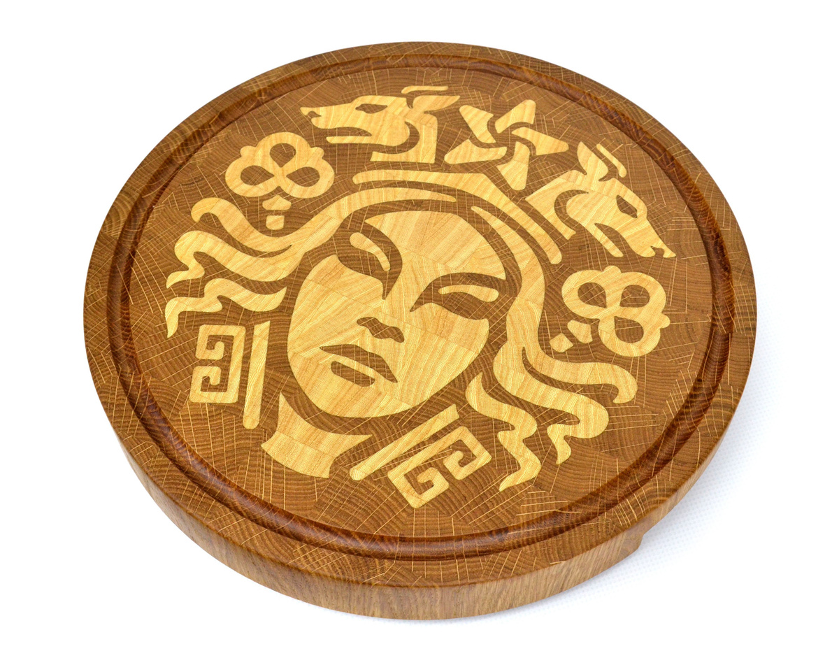 https://www.ozon.ru/product/suvenirnaya-razdelochnaya-doska-wooden-plate-maxim-kozlov-boginya-gekata-29h29-sm-1-sht-1205590043