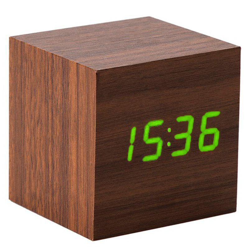 Настольные электронные часы Деревянный куб. Будильник, температура, работа от батареек и сети. Коричневые #1