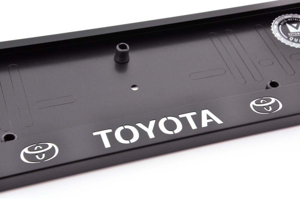 Рамка номерного знака AvtoMetall с надписью TOYOTA из металла черная / Рамка для автомобиля / рамка гос #1
