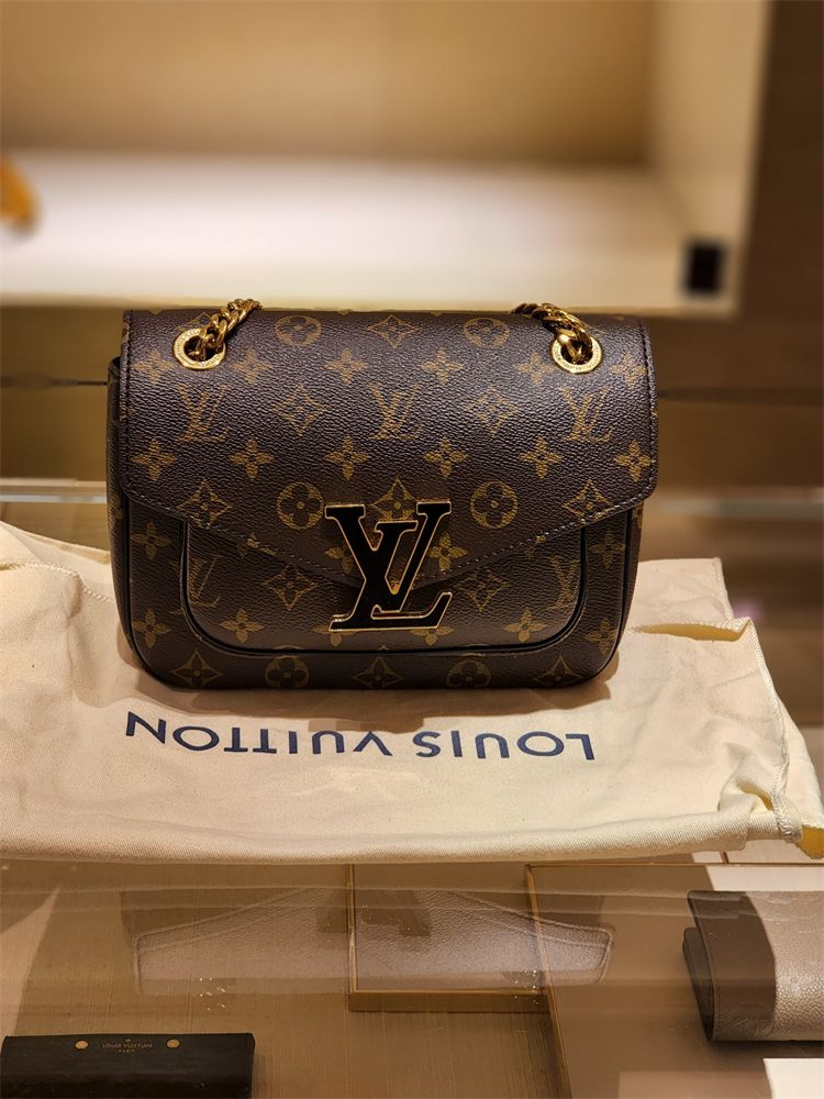 Louis Vuitton Сумка на плечо #1