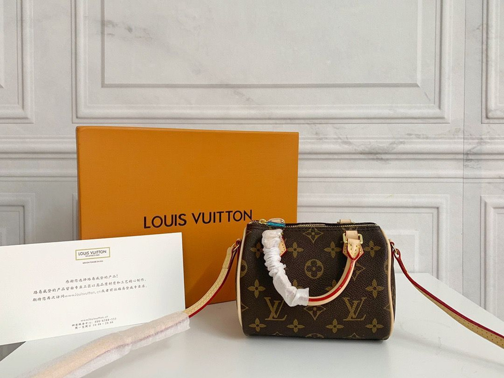 Louis Vuitton Сумка на плечо кросс-боди #1