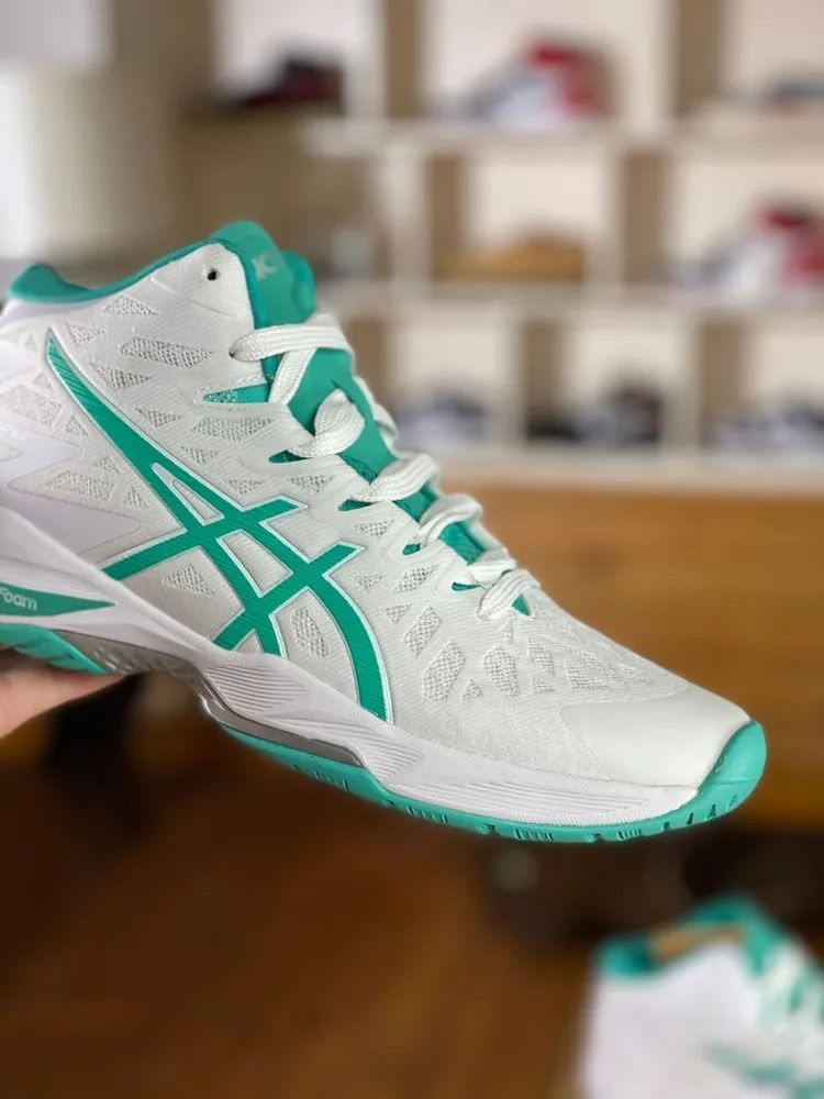 Кроссовки ASICS #1