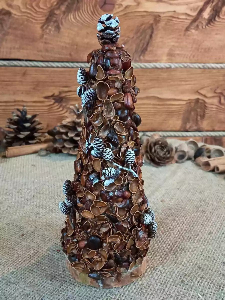 Декоративная елка из шелухи кедра и шишек ольхи Кедровый дар П41-В21  #1