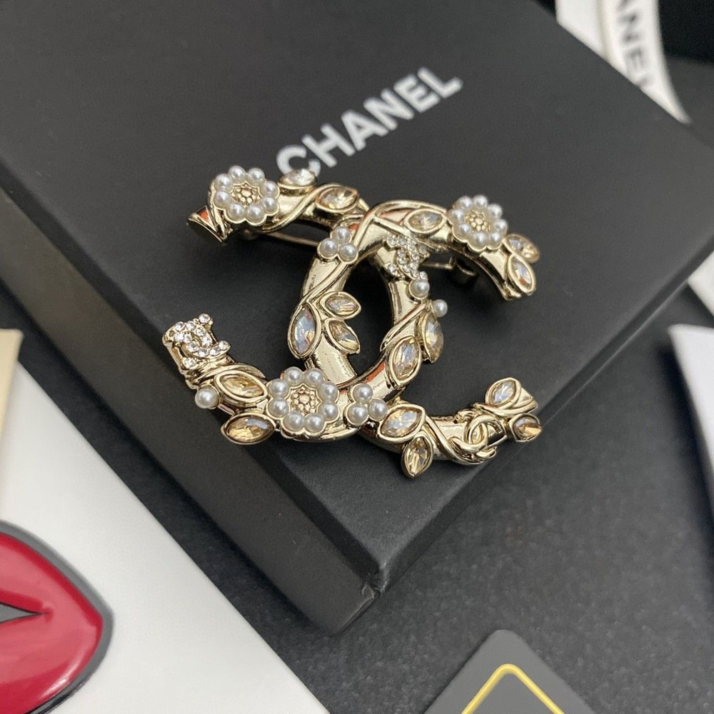 Chanel Брошь #1