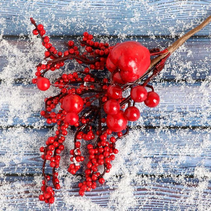 Зимнее волшебство Украшение на праздник новогоднее веточка с ягодками 22 х 7 х 4 см, 1 шт.  #1