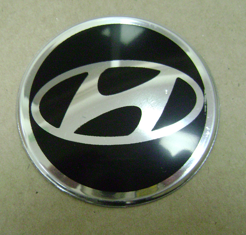 Наклейка "Hyundai" (диаметр 80мм.) на автомобильные колпаки, диски, компл. 4шт.  #1