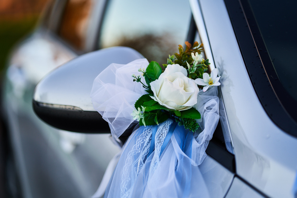 Свадебное украшение на зеркала машины #1