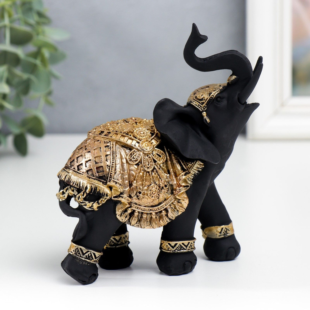 Сувенир полистоун - Чёрный слон в золотой богатой попоне. Высота, см: 17.  #1