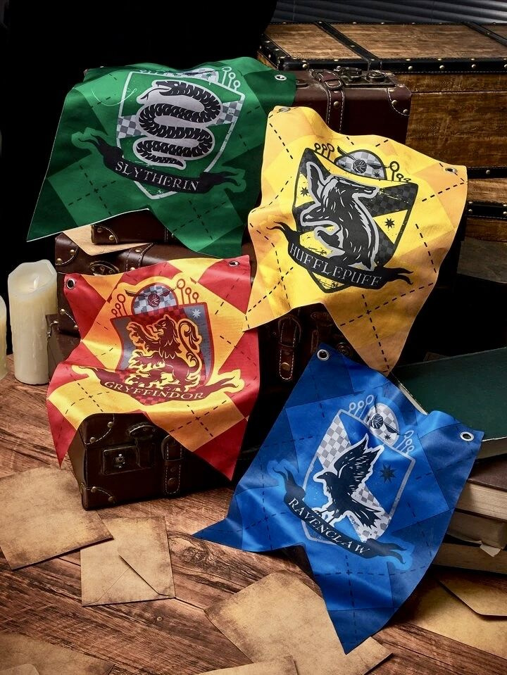 Гарри Поттер набор фигурок из 4 шт. HARRY POTTER X SHEIN 4 шт. Настенная подвеска с рисунком факультетов, #1