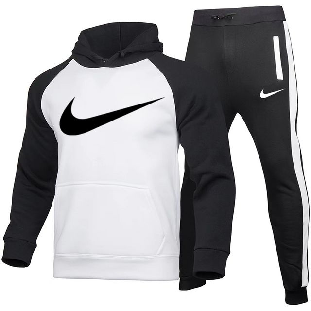 Костюм спортивный Nike #1