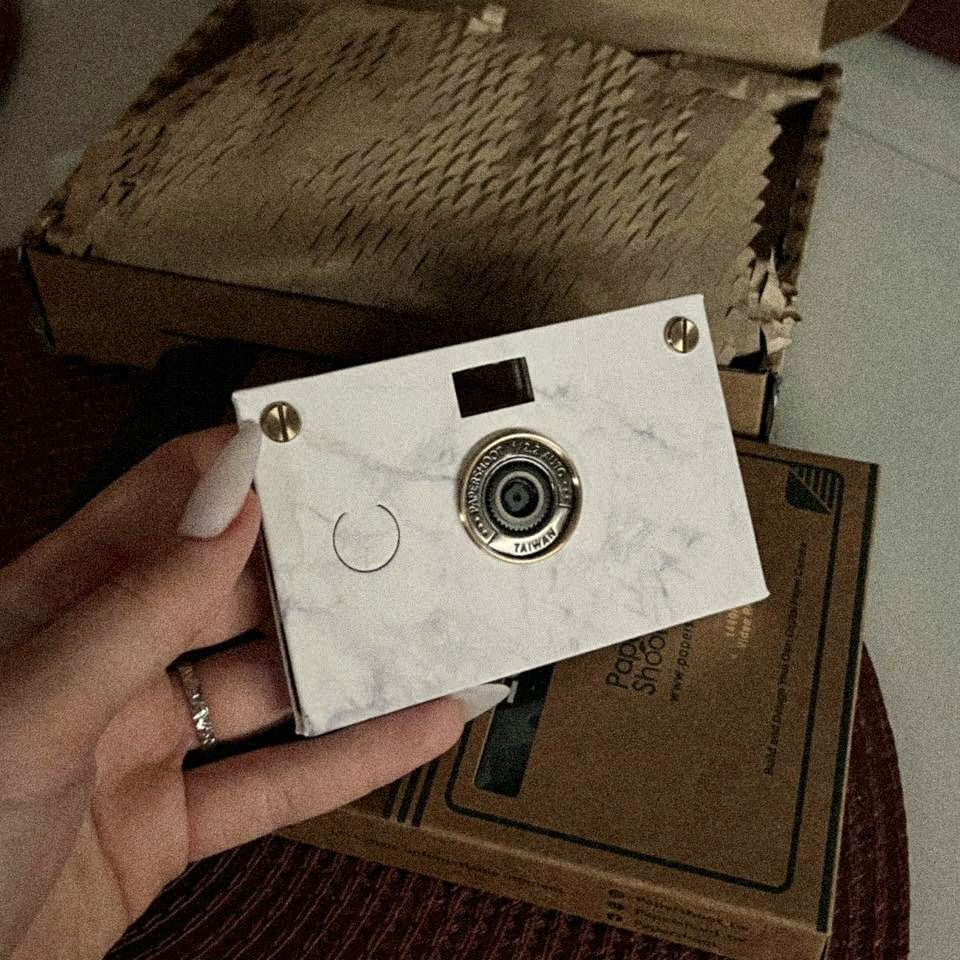 PaperShoot Компактный фотоаппарат Arabescato Corchia, светло-серый, белый  #1