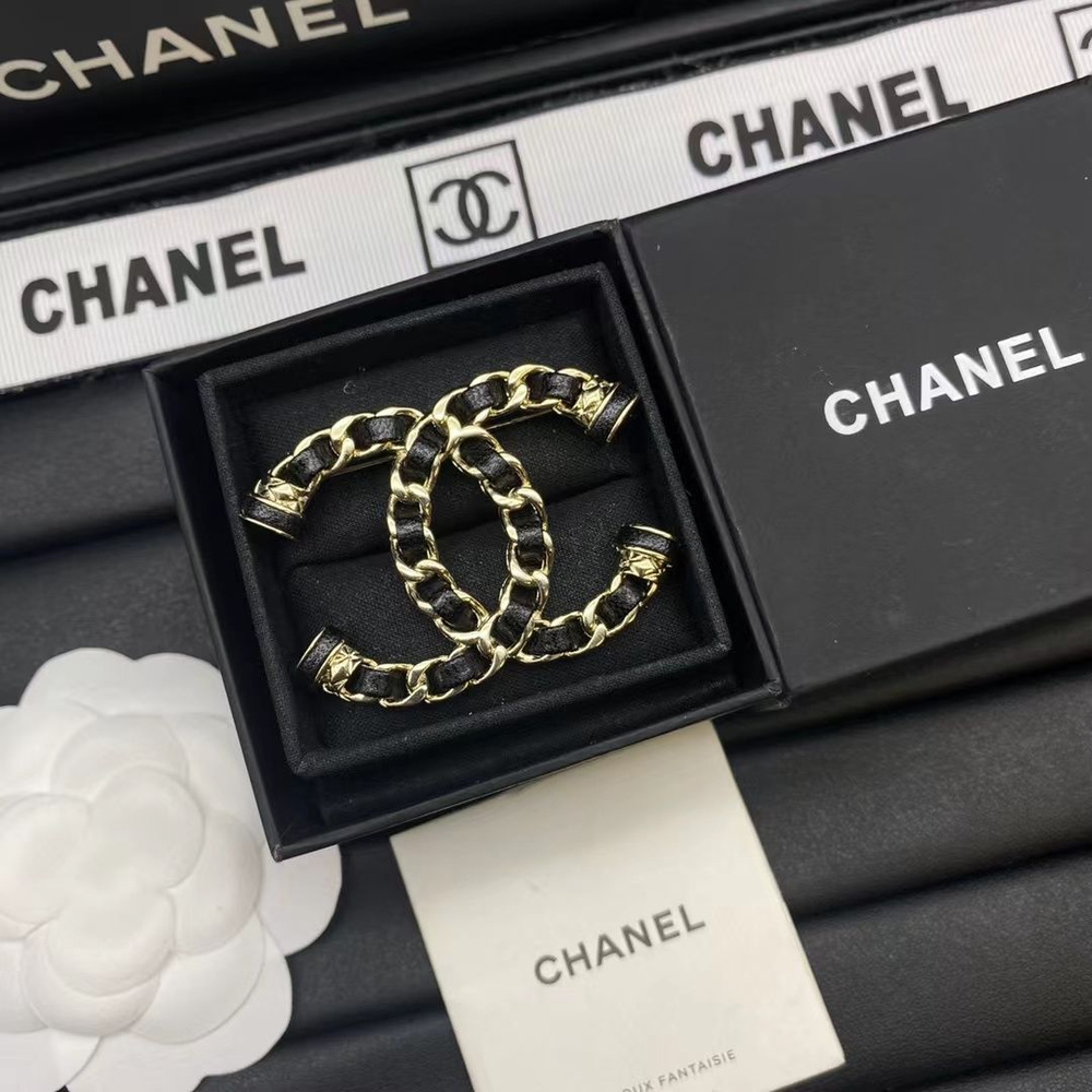 Chanel Брошь #1