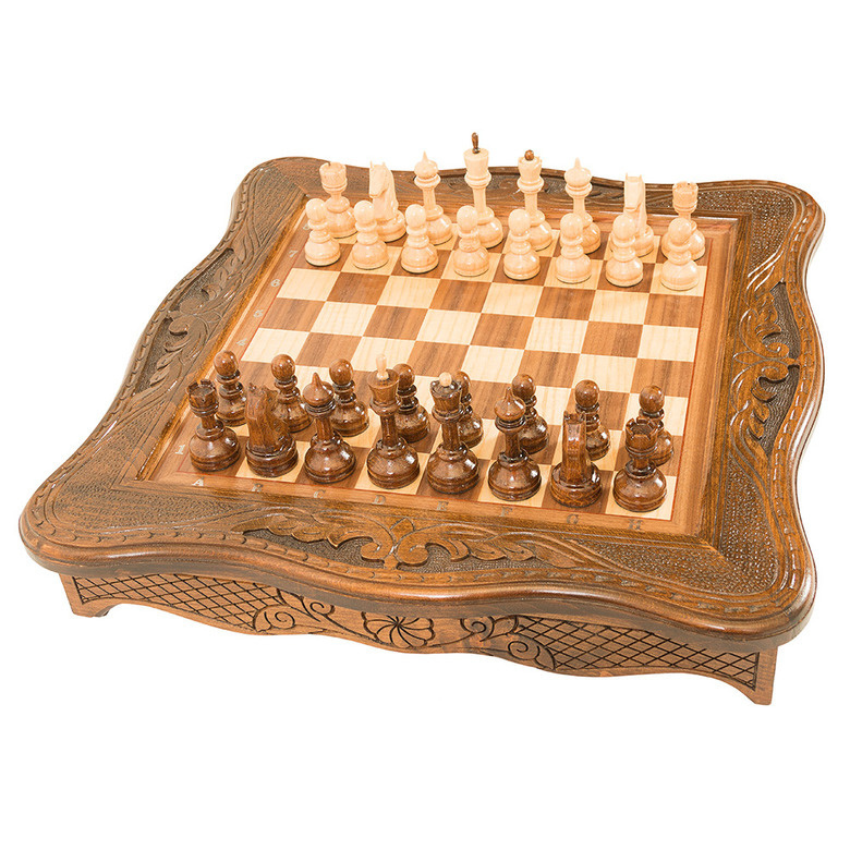 Шахматы резные в ларце 40, Haleyan подарочные средние деревянные из бука резаные / 40х40 / армянские #1