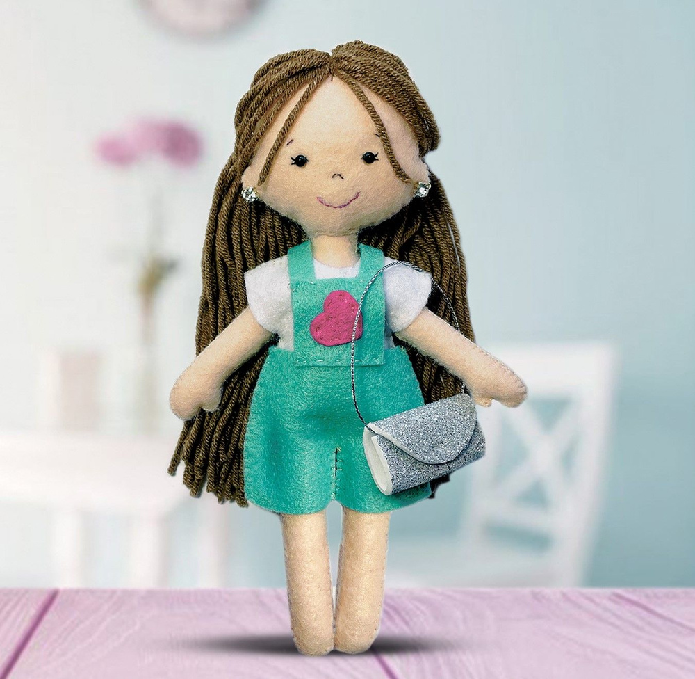 Подарочный набор для шитья куклы, творчества и рукоделия / Кукла Амелия из фетра своими руками Lizzy #1
