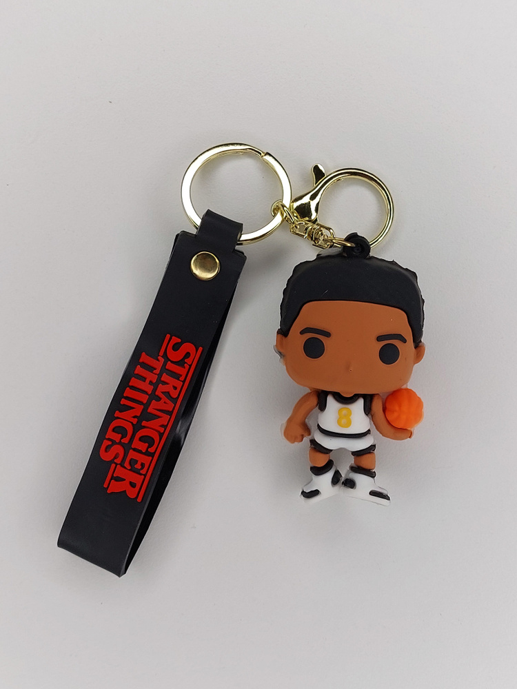 Брелок keychain силиконовая фигурка Lucas Лукас из сериала Очень странные дела Stranger Things  #1