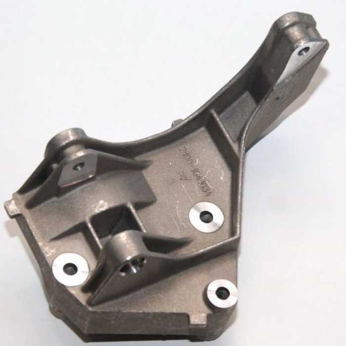 Кронштейн генератора ваз 2190 гранта дааз 21900104103400. Кронштейн генератора ваз 2190. Кронштейн генератора лада гранта 8 клапанная без натяжителя. 2190-1041034 кронштейн генератора. Кронштейн крепления генератора гранта.