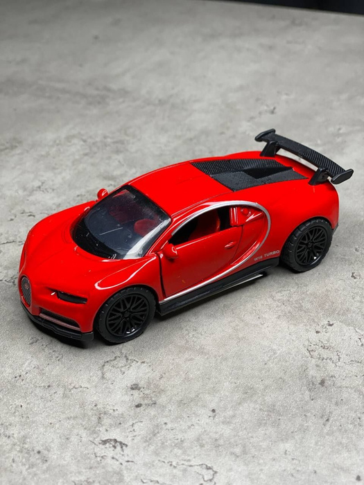 Bugatti Chiron красный