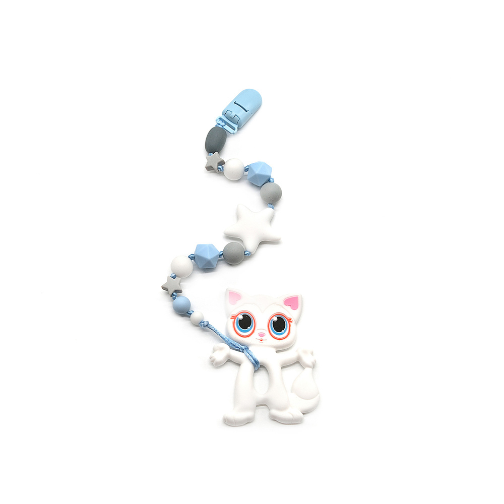 Грызунок - прорезыватель MamSi серо-голубой с белой звездочкой на держателе с клипсой, белый котенок #1