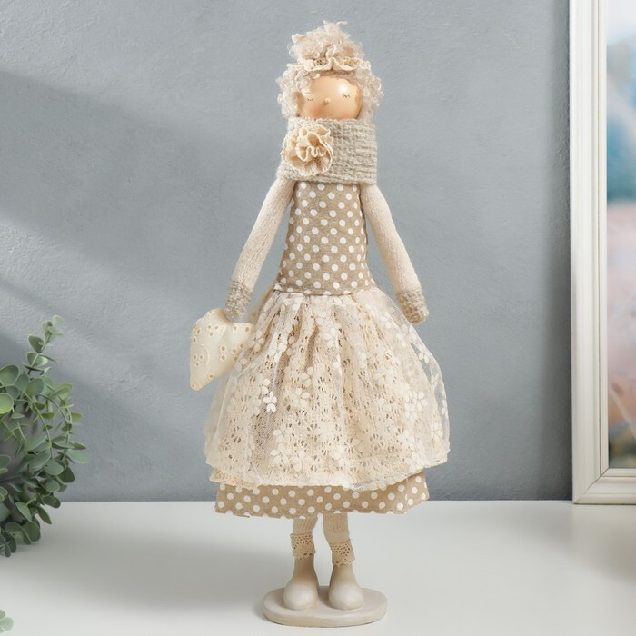Кукла интерьерная "Девушка с кудряшками, платье в горох, с сердцем" 48,5х14х17 см  #1