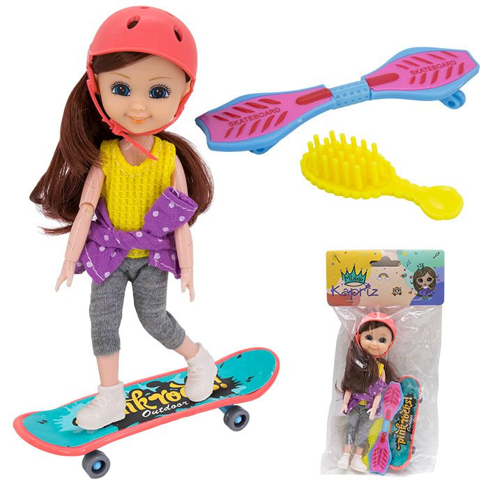 Кукла малышка со скейтом #1