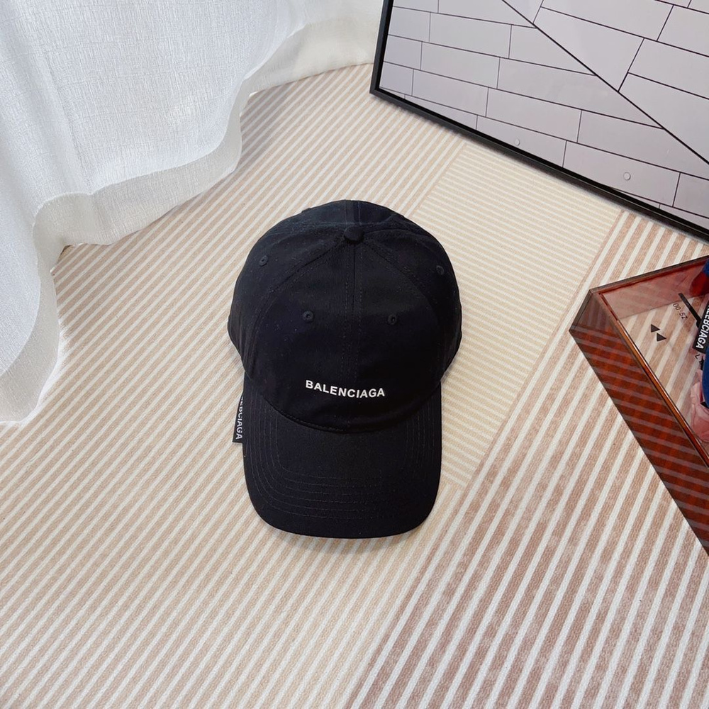 Бейсболка Balenciaga - купить с доставкой по выгодным ценам в интернет ...