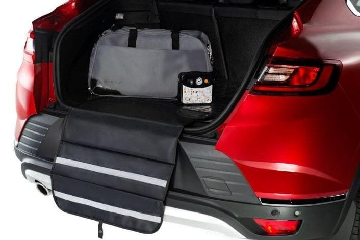 Ковер в багажник резиновый с защитным фартуком, 4х4 для Рено Аркана 2019- OEM 7711821260  #1