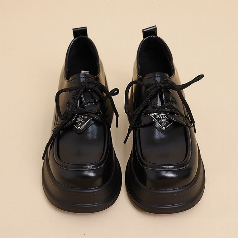 Лоферы Prada - купить с доставкой по выгодным ценам в интернет-магазине ...