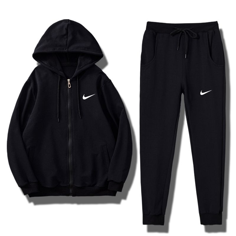 Костюм спортивный Nike #1