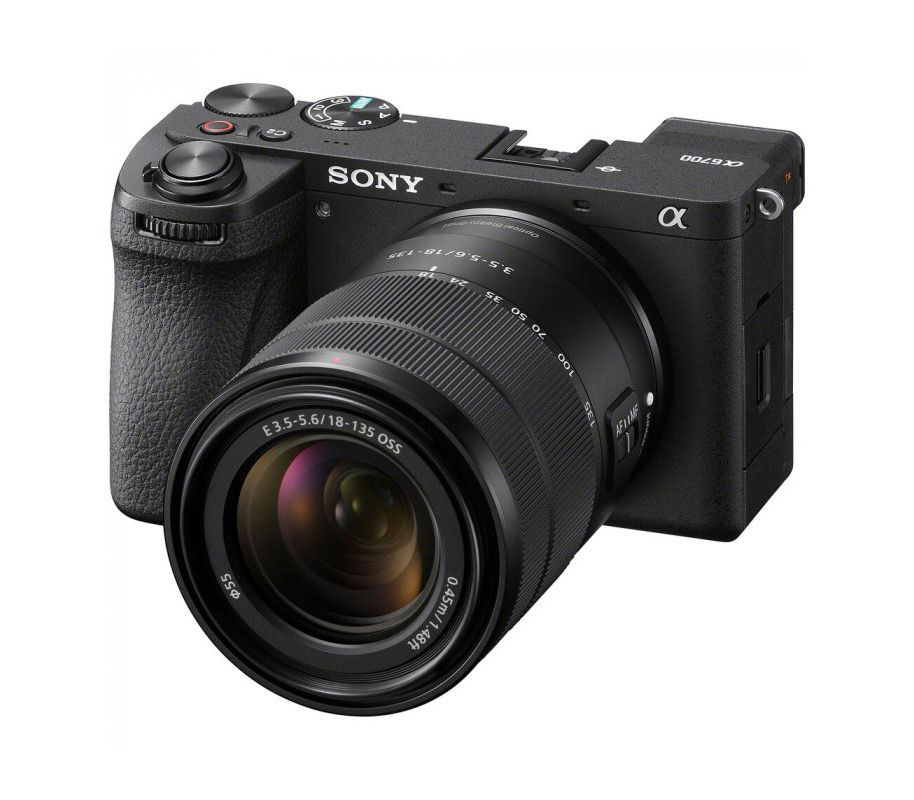 Беззеркальный фотоаппарат Sony Alpha a6700 M Kit 18-135mm, черный #1