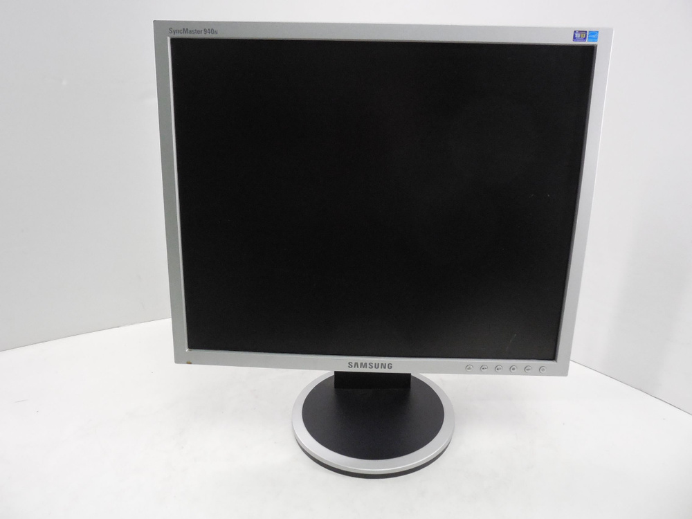 19" Монитор SyncMaster 940N, серебристый #1