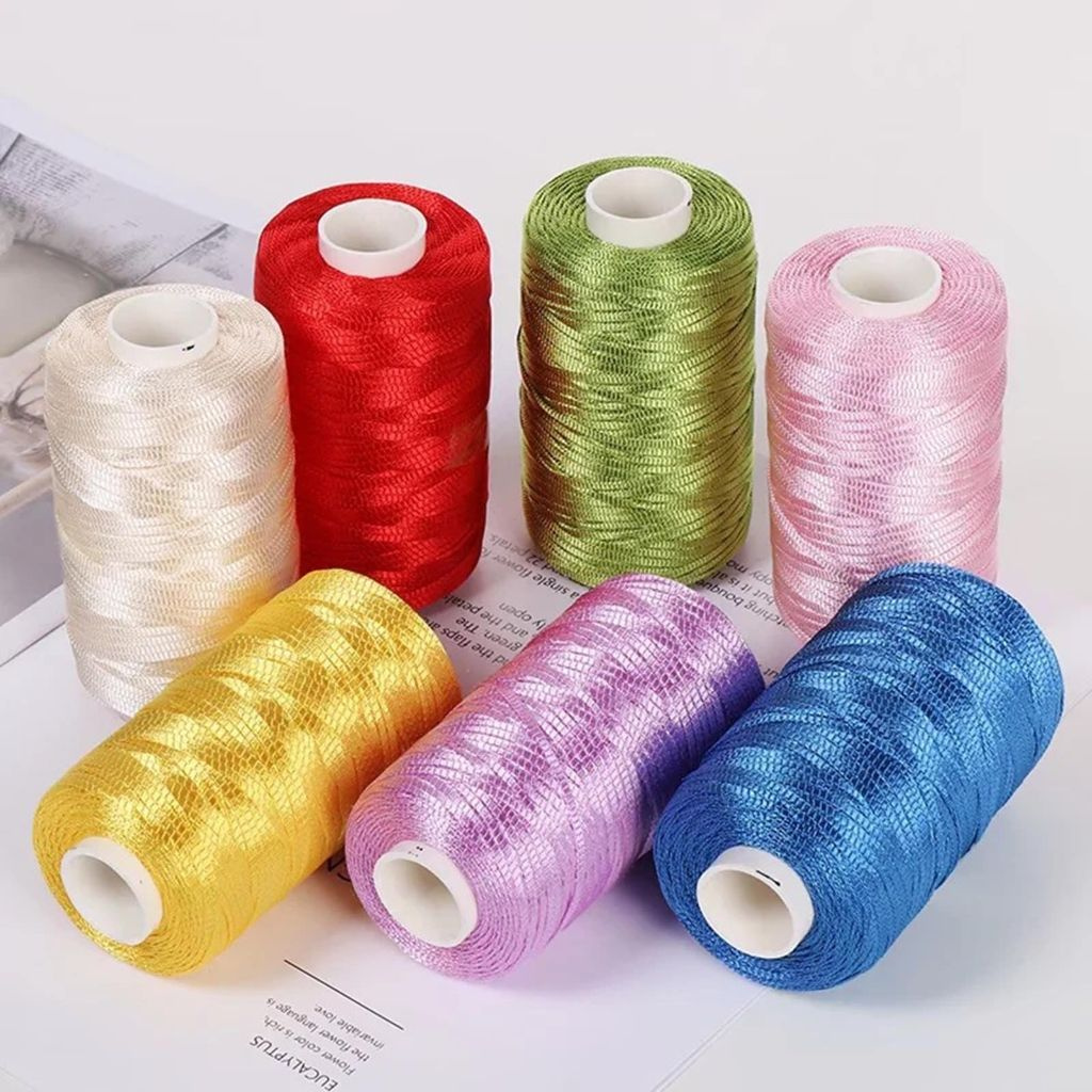 Атласные нитки. Атласная пряжа. Атласные нитки. Атласная нить. Атласная нить.