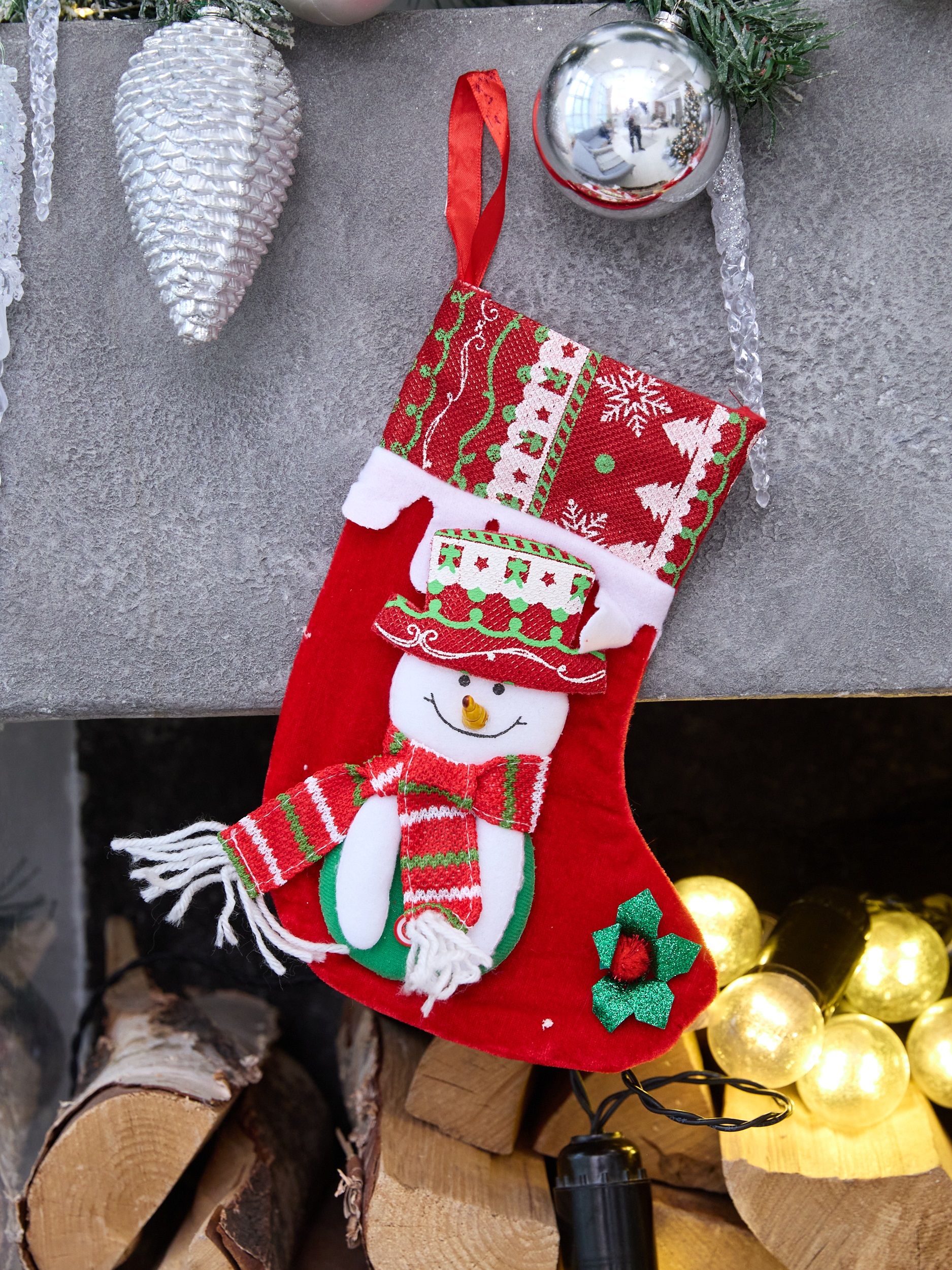рождественский носок | Рождественские чулки, Рождественское веселье, Украшение каминов на рождество