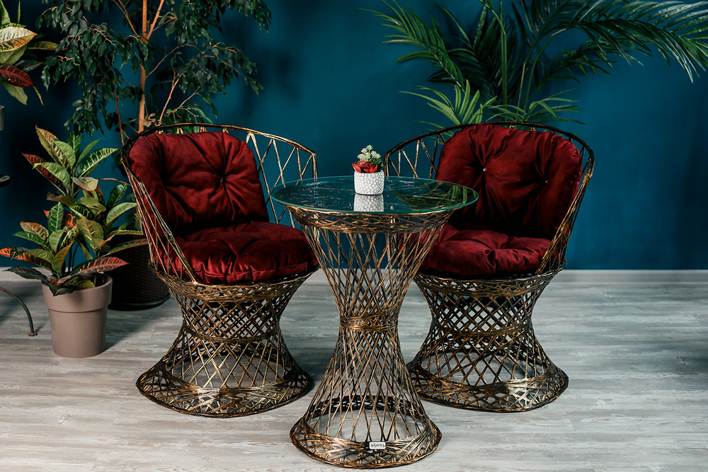 Комплект садовой мебели Ajurio: Стол кофейный 2-73, Два кресла Лаура патина с красными подушками  #1