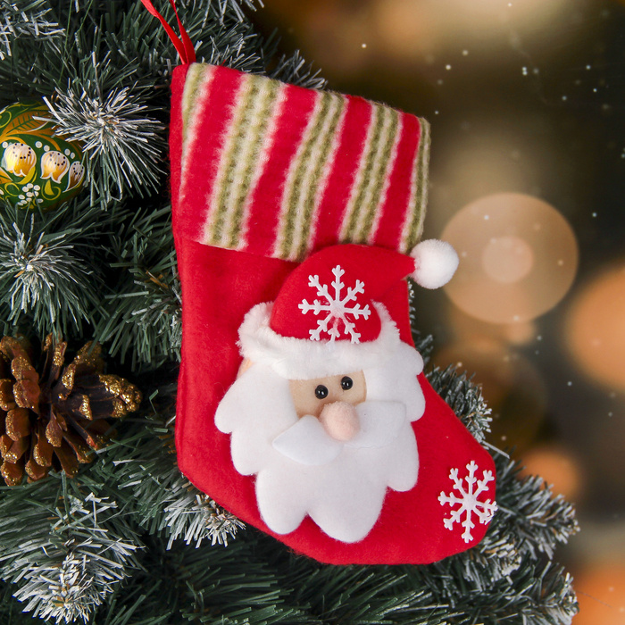 Носок для подарков "Дед Мороз и снежинки" 15х13 см, бело-красный  #1