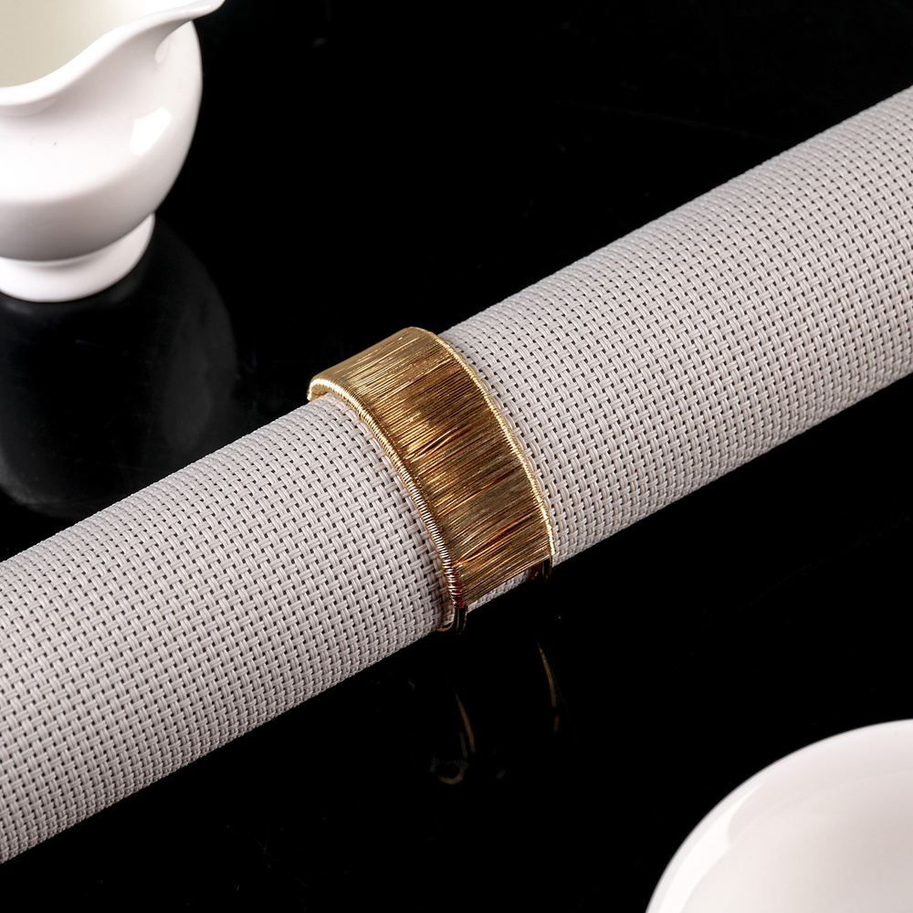 Кольцо для салфеток для сервировки стола Доляна "Аврора", диаметр 5 см, металл, цвет золотой  #1