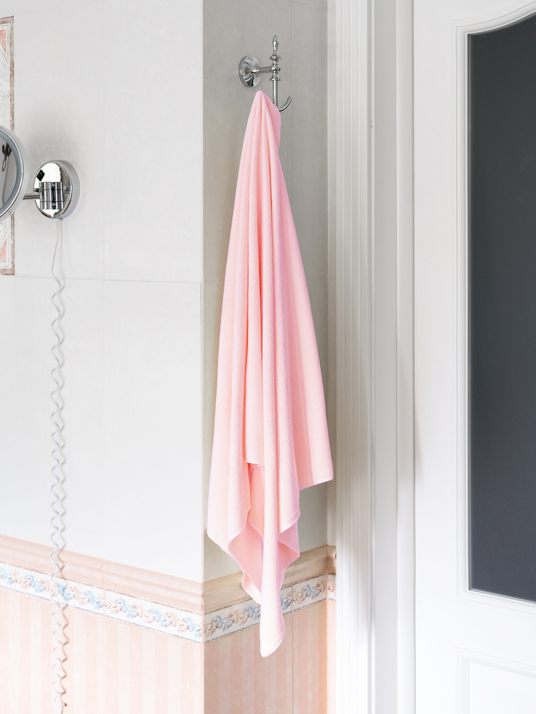 Birdhouse, Банное полотенце в ванную для рук, ног и лица, Пляжное полотенце для тела, 70х140 см., розовое #1
