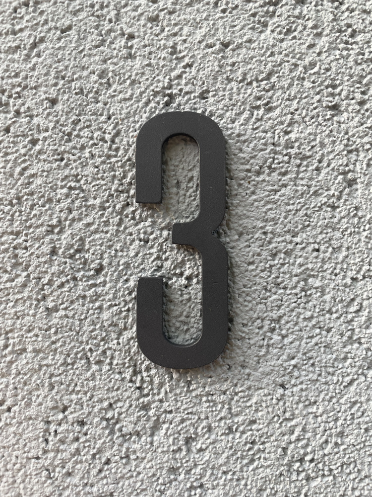 Цифра на дверь самоклеящаяся Factory 600, металлическая, черная, 80 мм  #1