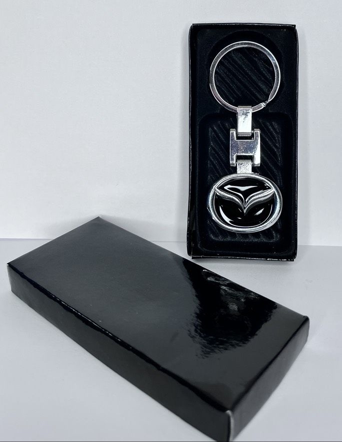 Брелок для автомобильных ключей Mazda #1