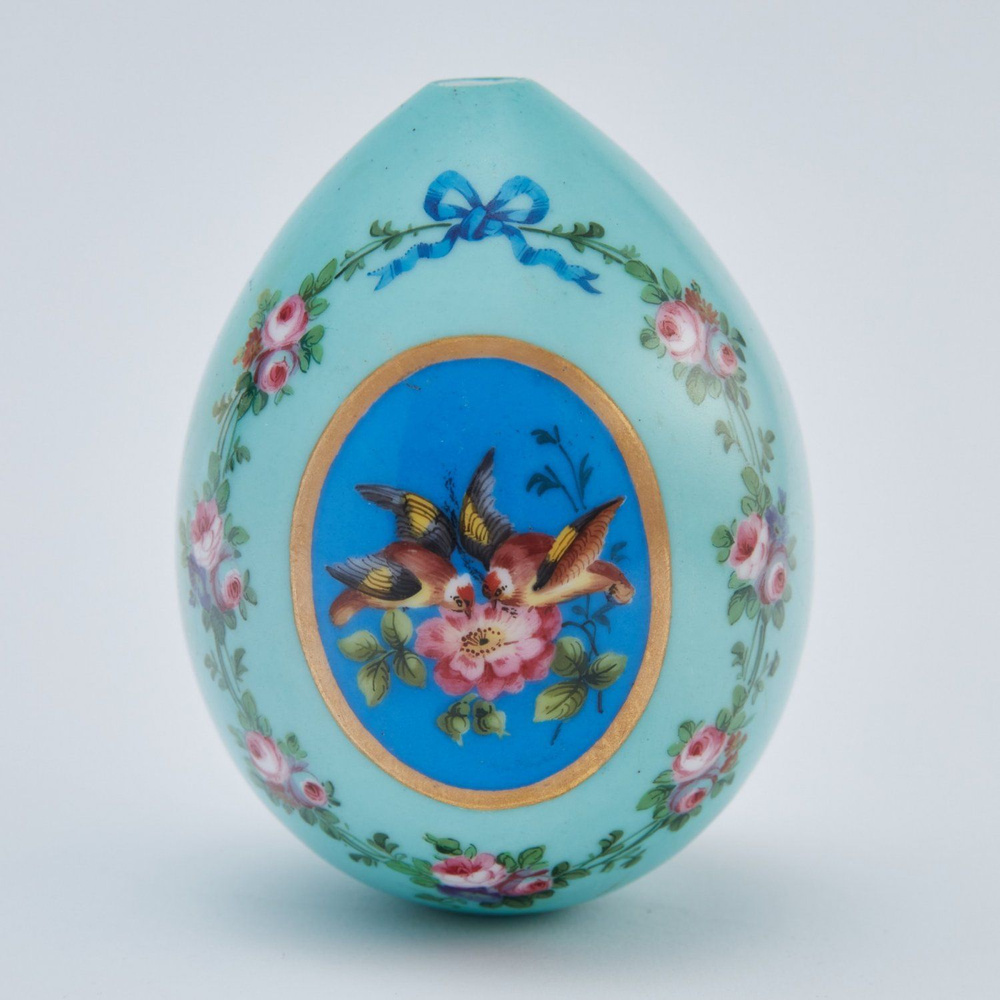 Фарфоровое пасхальное яйцо с изображением птиц в резервах и цветочными гирляндами No.5314  #1