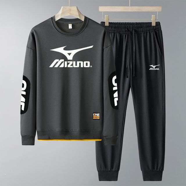 Костюм спортивный Mizuno #1