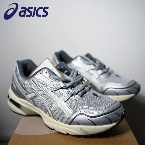 Кроссовки ASICS #1